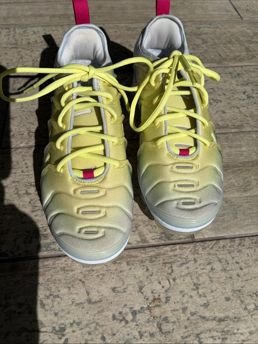 Nike Yellow Lace-Up Sneakers with Pink Heel Pull up women size 8/5